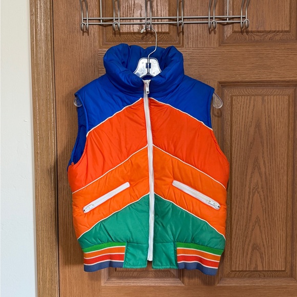 Aspen Jackets & Blazers - Vintage Aspen Puffer Vest with Chevron Design Size Large Multi Colored Retro Ski